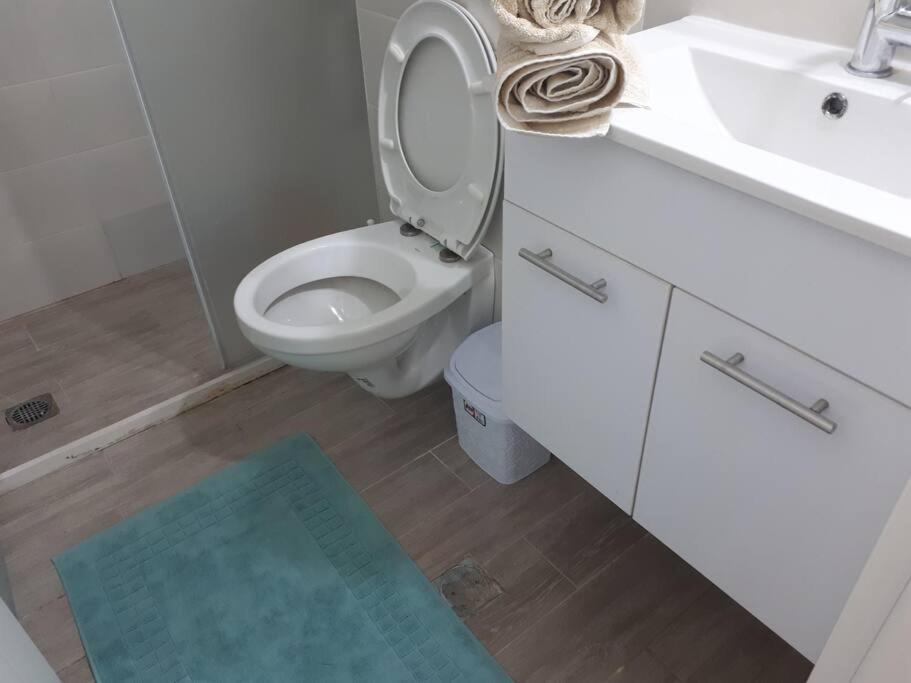 Oded Inviting Housing Apartment เยรูซาเลม ภายนอก รูปภาพ